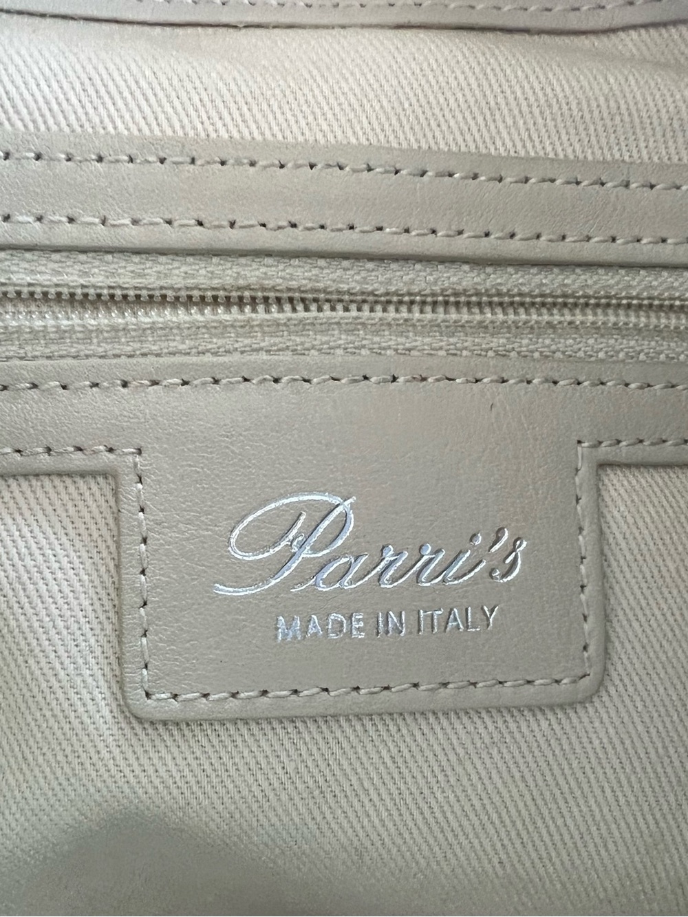 Textured Crocodile Shoulder Bag with Silver Detail - Picture 4 of 8